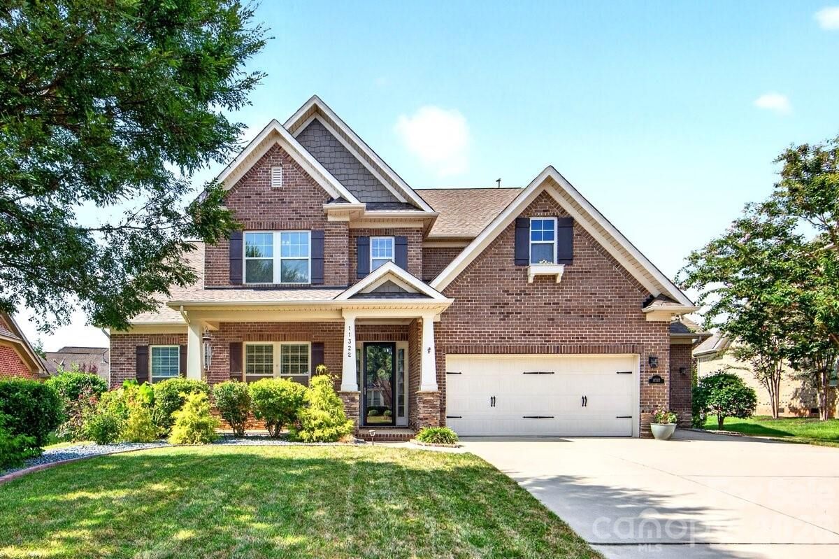 Property Photo: 11322 Brangus Lane NC 28227