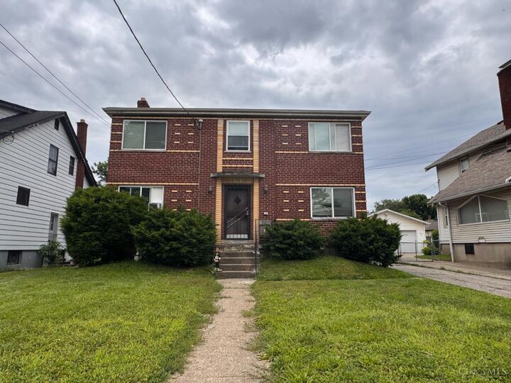 Property Photo:  75 E Galbraith Road  OH 45216 