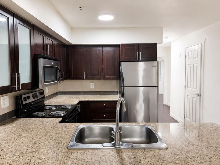 13958 108 Ave 107 — photo 1