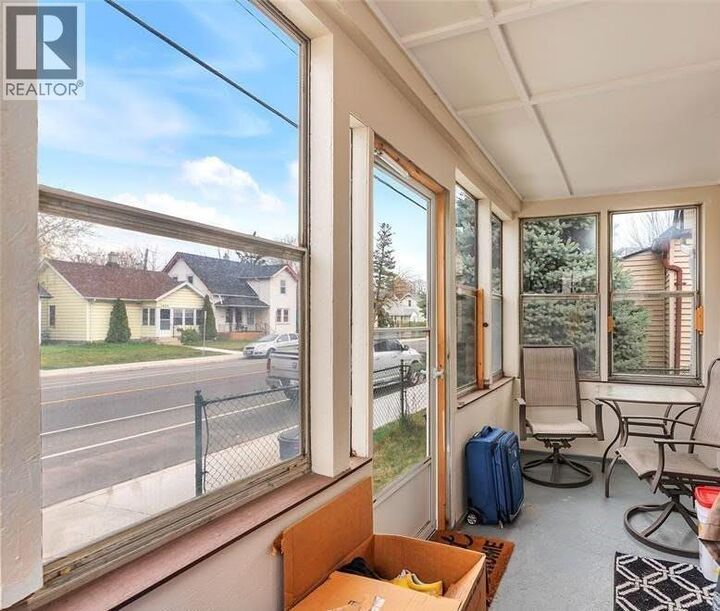 Property Photo:  1621 College Avenue  ON N9B 1M2 