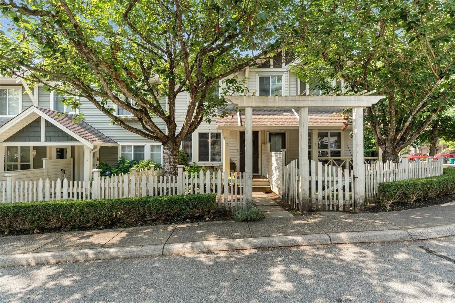Property Photo: 4401 Blauson Boulevard 2 BC V3G 0A4