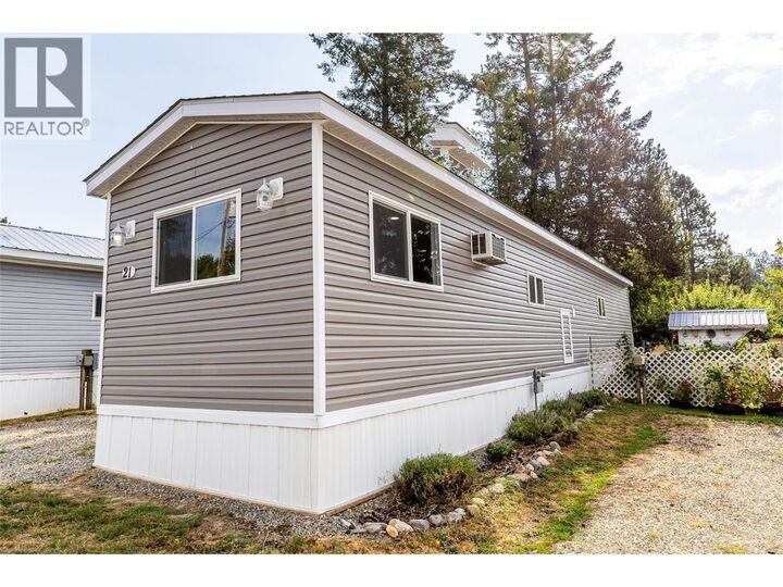 Property Photo: 1421 Erickson Road 21 BC V0B 1G1