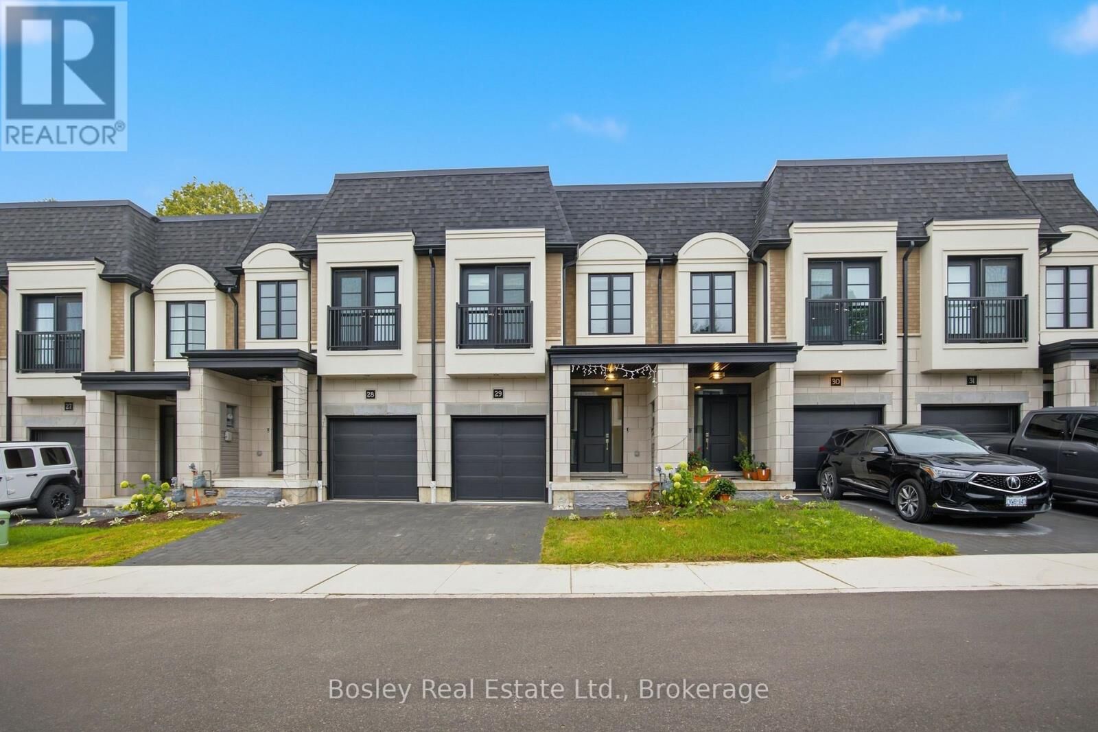 Property Photo: 143 Elgin Street North 29 ON N1R 0E1