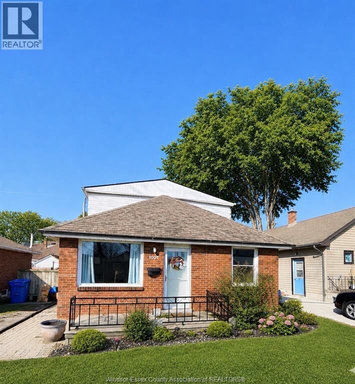 Property Photo:  1067 St. Louis  ON N8S 2K9 