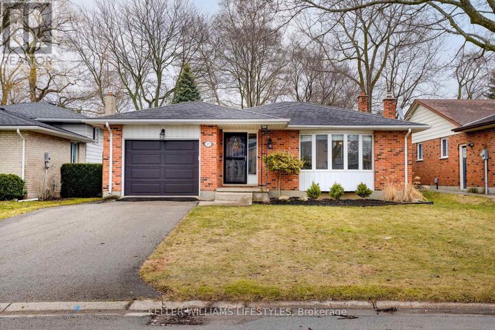 27 Woodborough Street — photo 1