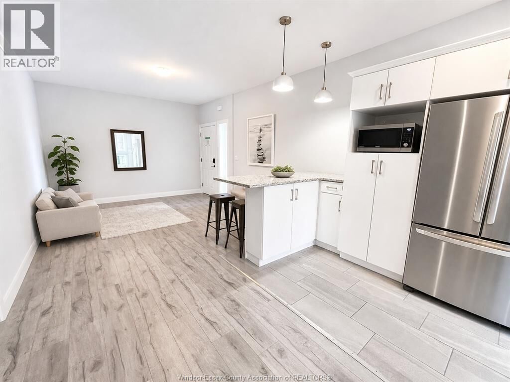 Property Photo:  521 Campbell Avenue  ON N9B 2H5 