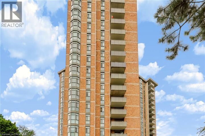 Property Photo:  5250 Lakeshore Road 1901  ON L7L 5L2 