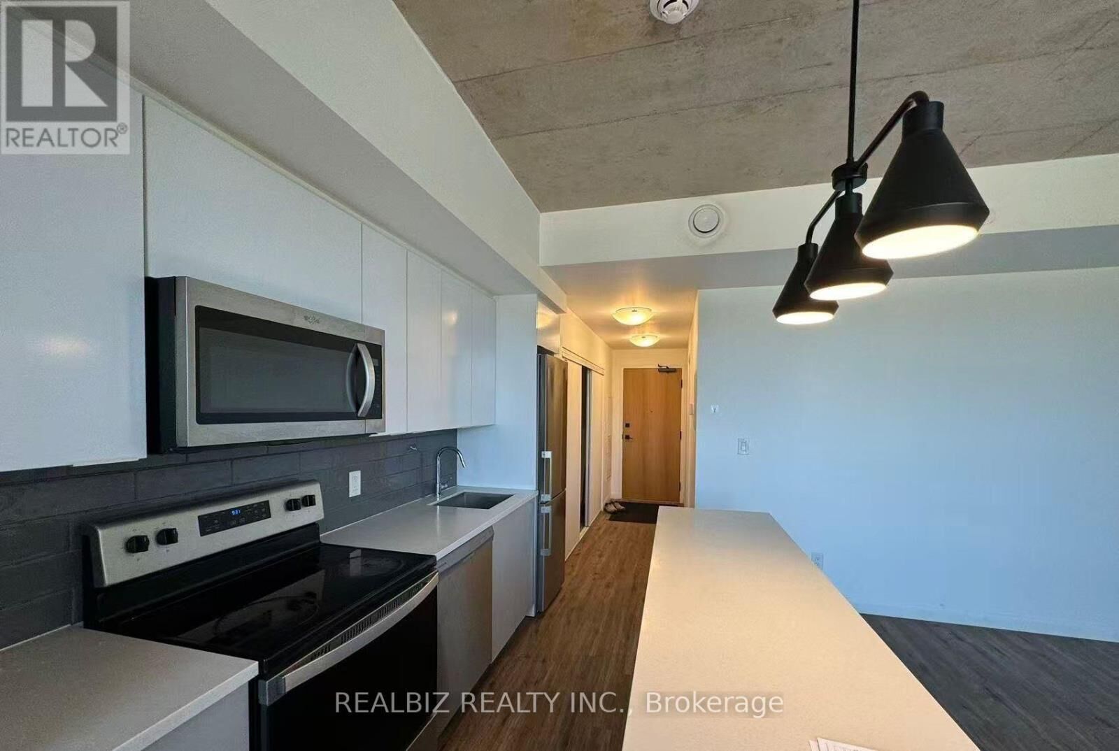 Property Photo:  7 Erie Avenue West 512  ON N3S 0K5 