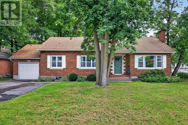 2253 Alta Vista Drive — photo 1