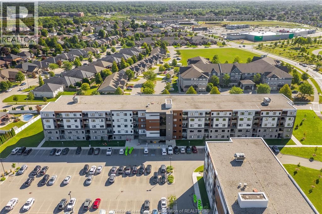 Property Photo:  2550 Sandwich West Parkway 501  ON N9H 0N4 