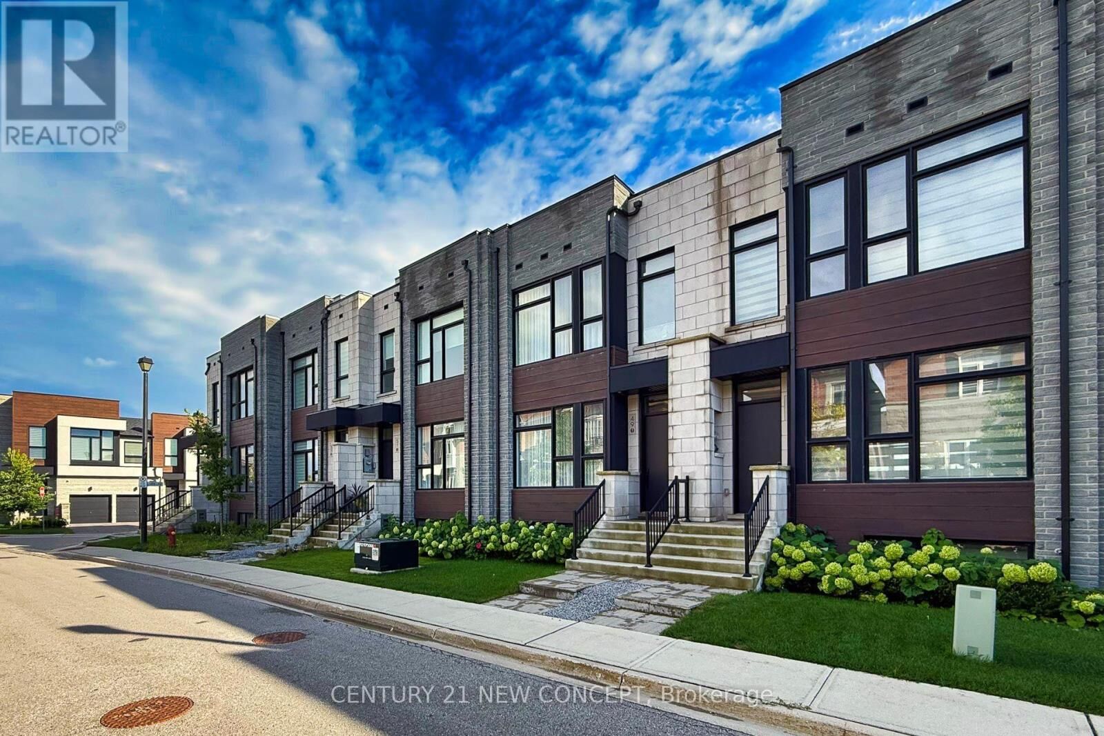 Property Photo: 47 Sundew Lane ON L4E 1H7