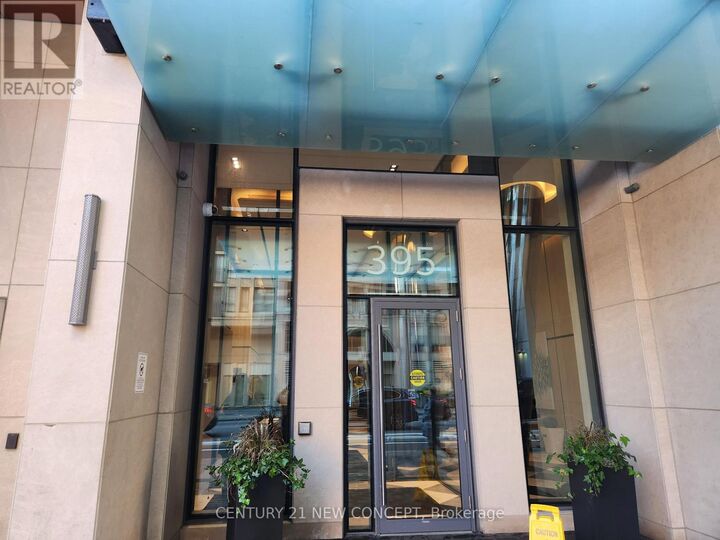 Property Photo: 395 Bloor Street East 1907 ON M4W 0B4