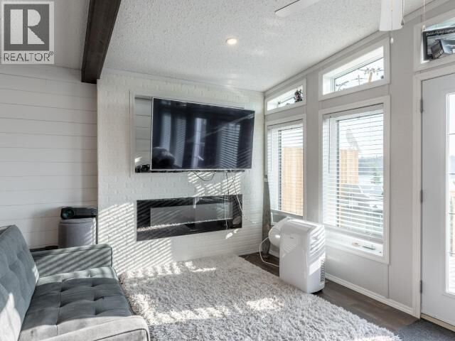 Property Photo: 230 Hall NT