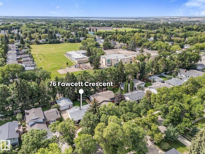 Property Photo:  76 Fawcett Crescent  AB T8N 1W3 