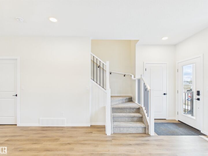 Property Photo:  1094 McLeod Avenue  AB T7X 4G8 