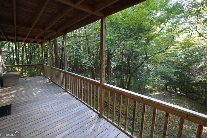 Property Photo:  732 Honeysuckle Drive  GA 30512 