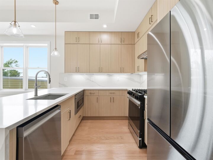 Property Photo: 152 Bleecker St 3 NJ 07307