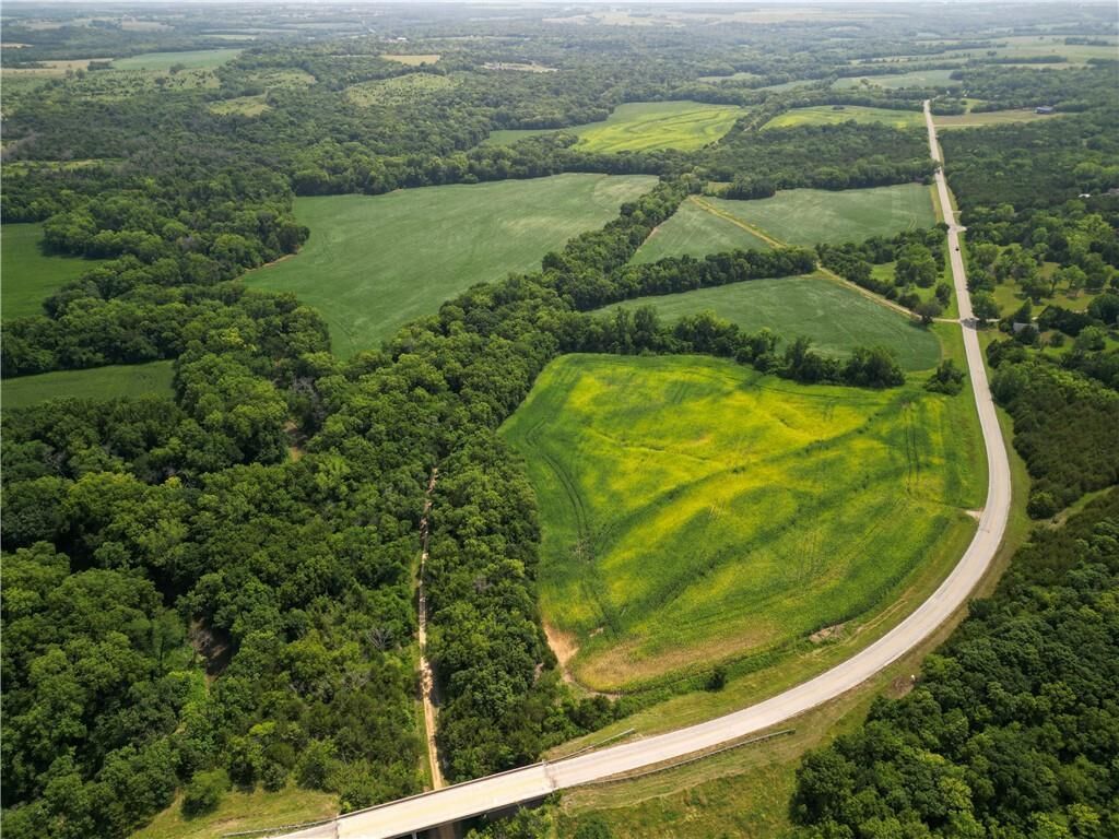 Property Photo:  10123 SE Shadden Road  KS 66524 