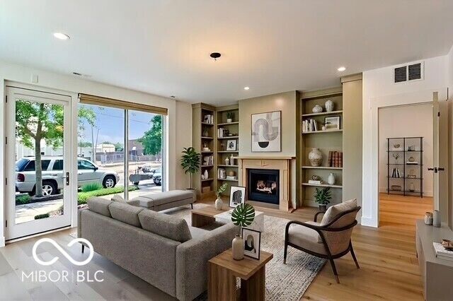 Property Photo: 1030 Jackson Street IN 47201