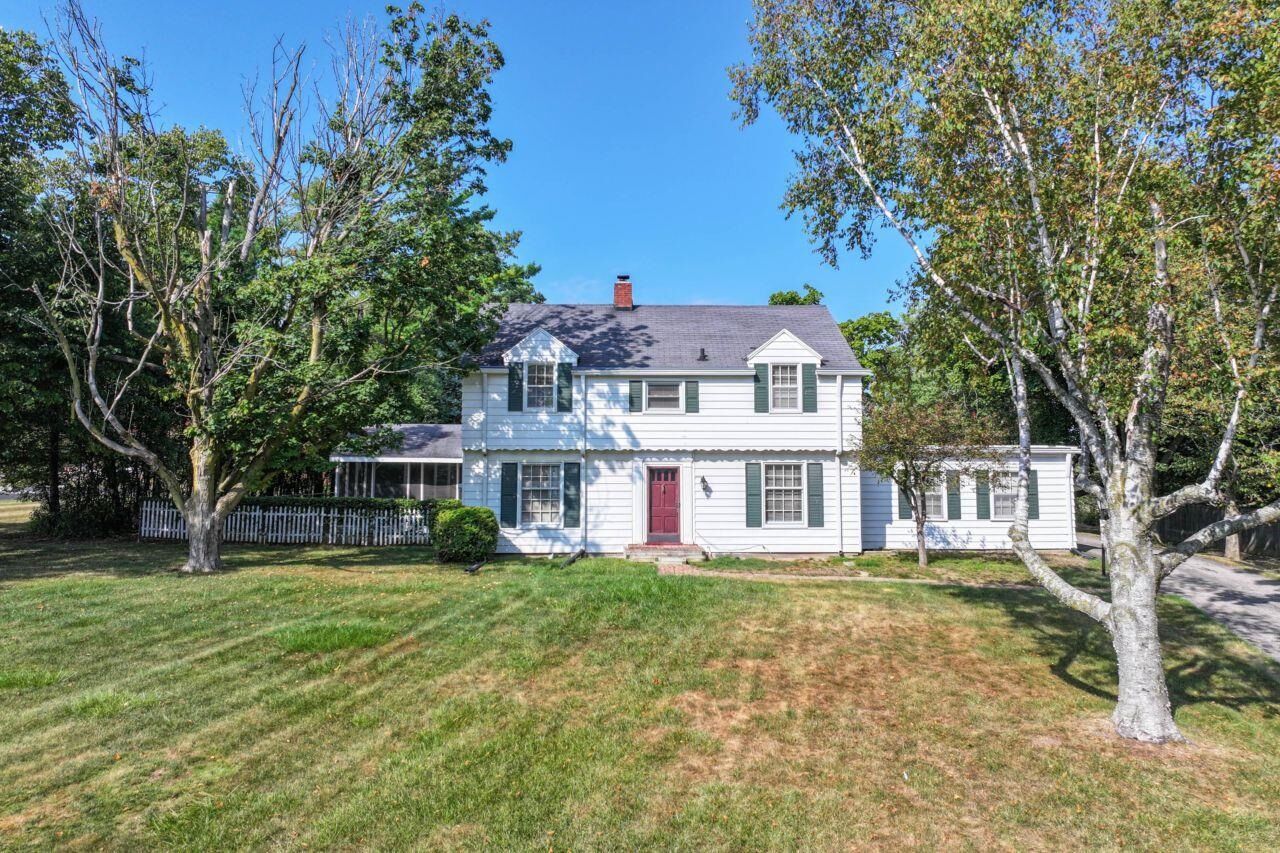Property Photo:  9044 S Saginaw Street  MI 48439 
