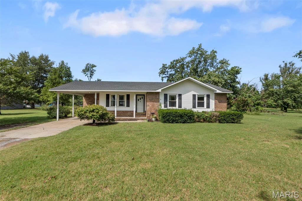 Property Photo:  206 Bohannon Street  MO 63801 