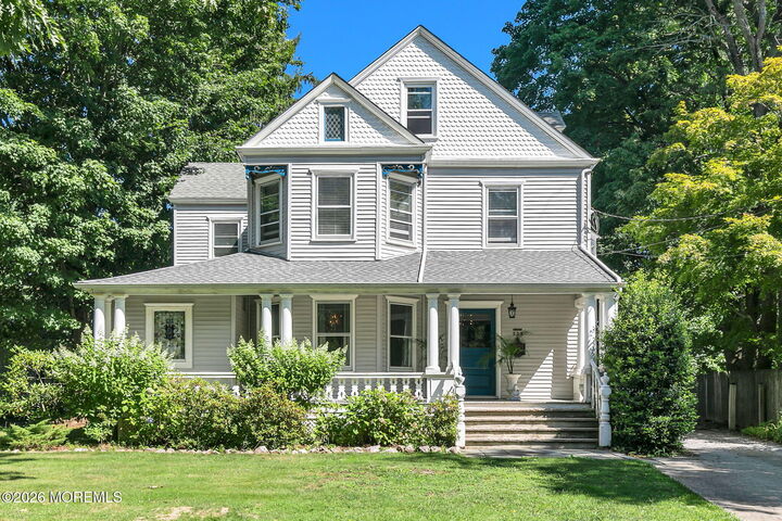 Property Photo:  333 Sycamore Avenue  NJ 07702 