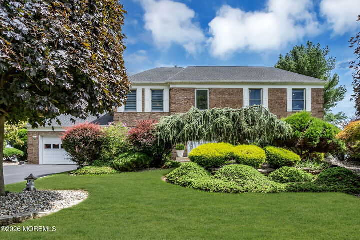 Property Photo:  4 Plowshare Court  NJ 07746 