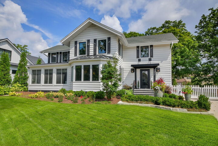 Property Photo:  1031 E Bauer Road  IL 60563 