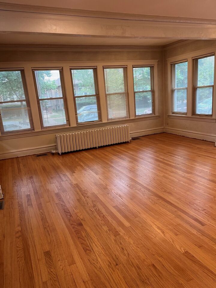 Property Photo:  6520 N Fairfield Avenue  IL 60645 