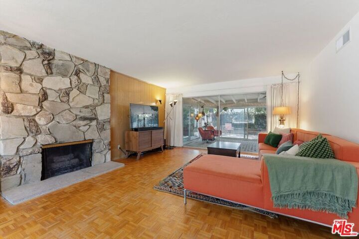 Property Photo: 18914 Malden Street CA 91324