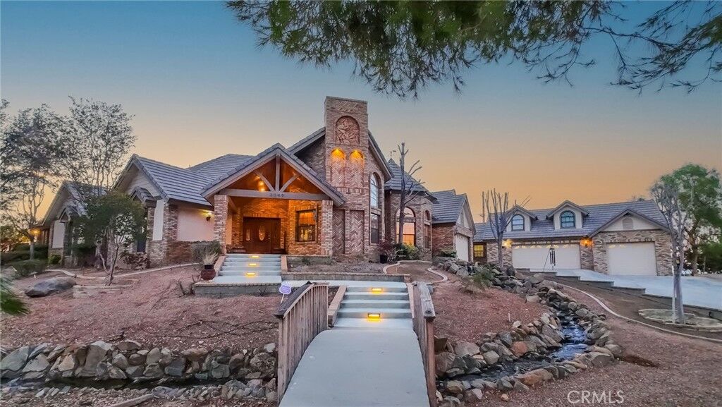 Property Photo:  3249 Camino Hermanos  CA 93536 