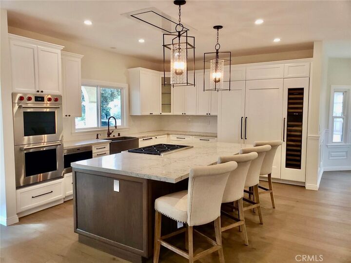 Property Photo:  1004 N Everett  CA 91207 