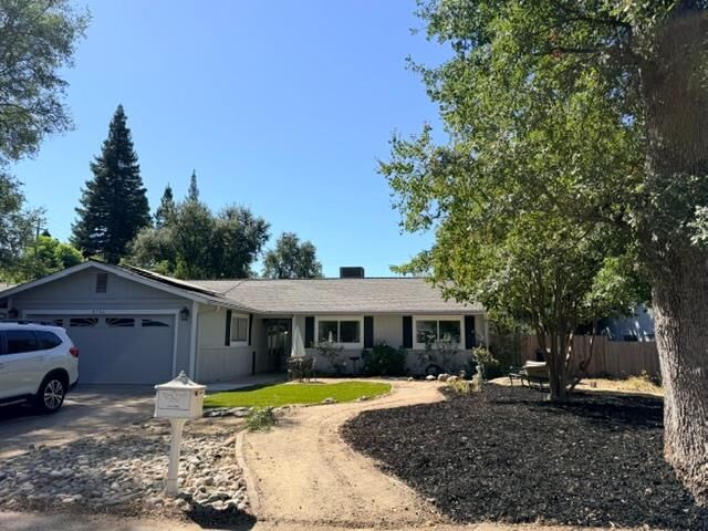 Property Photo: 8746 Algonquin Way CA 95662