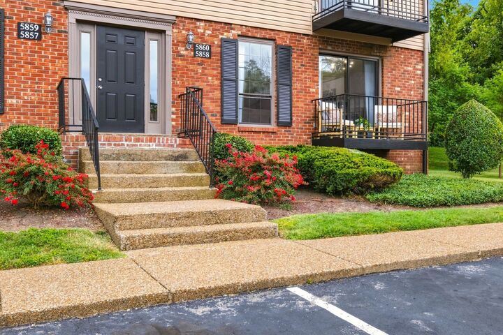 Property Photo:  5858 Brentwood Trce  TN 37027 