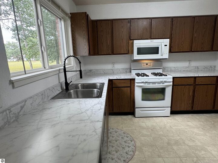Property Photo:  9316 Maryland Street #B  MI 48750 