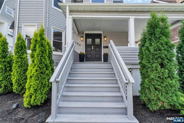 Property Photo:  398 Hillside Avenue  NJ 07050 
