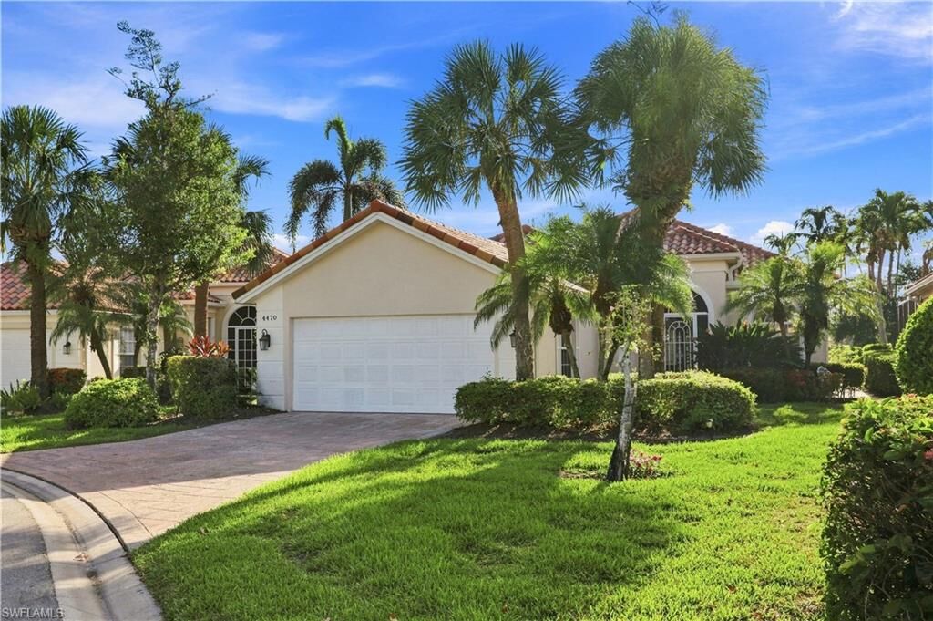 Property Photo:  4470 Novato Ct  FL 34109 