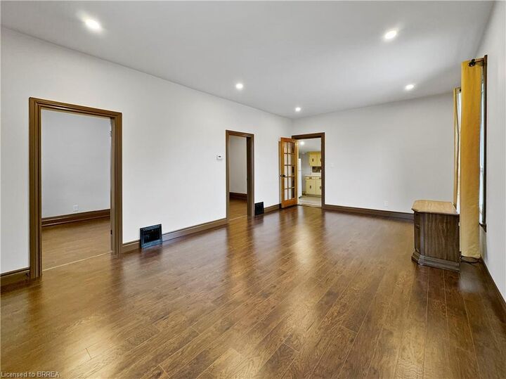 Property Photo:  79 Rawdon Street  ON N3S 6C4 