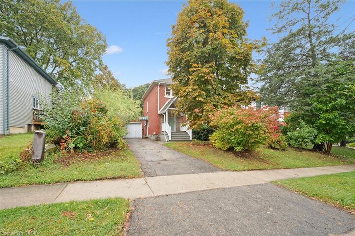 Property Photo: 103 Dunbar Road S ON N2L 2E4