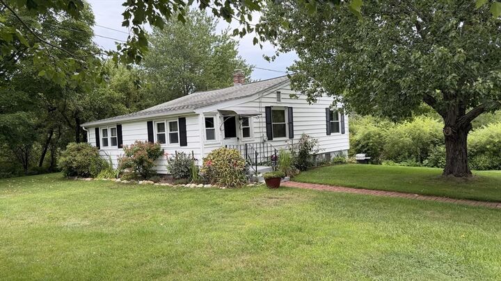 Property Photo:  142 W Main St  MA 01562 