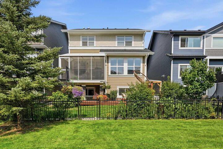 Property Photo:  27 Sundown Way  AB T4C 2M4 