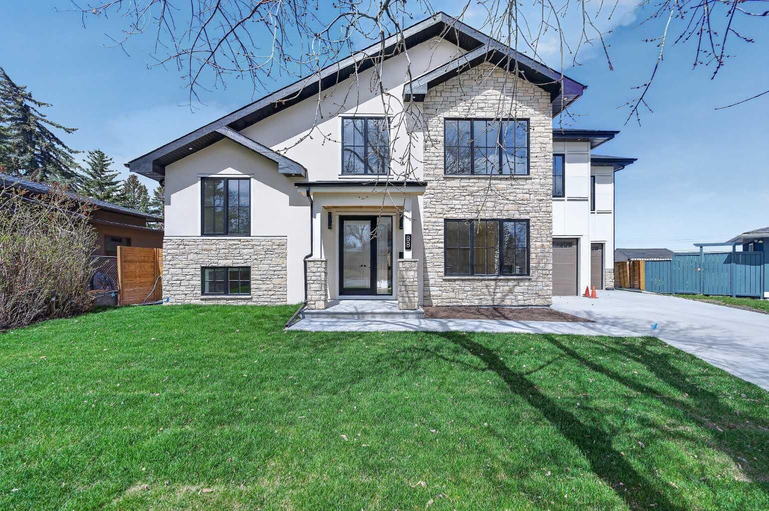 Property Photo: 88 Woodlark Drive SW AB T3C 4H5