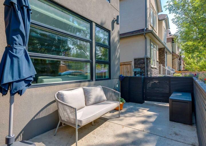Property Photo:  3704 16 Street SW 1  AB T2T 4H2 