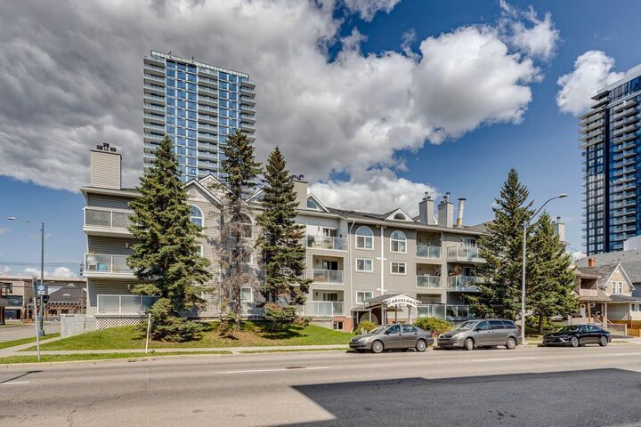 Property Photo:  1528 11 Avenue SW 106  AB T3C 0M9 