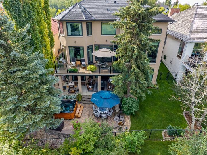 Property Photo: 4183 Edgevalley Landing NW AB T3A 5V2