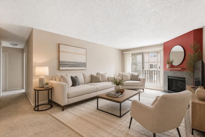 Property Photo:  6400 Coach Hill Road SW 522  AB T3H 1B8 