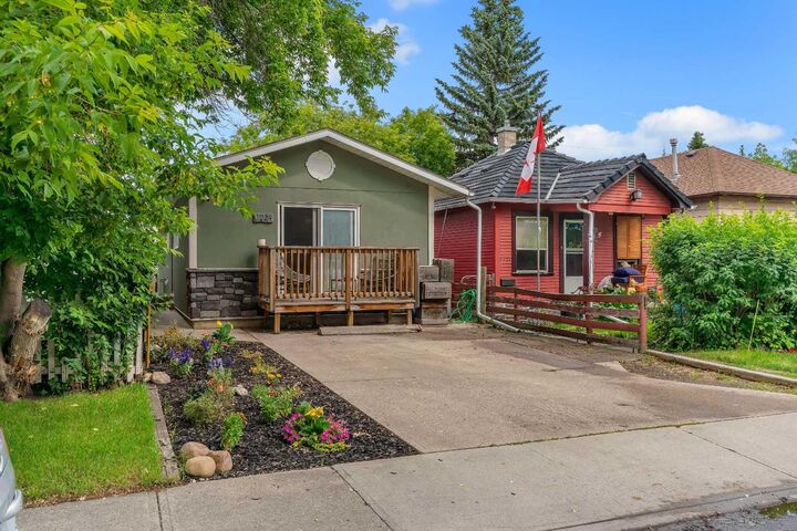 Property Photo:  6224 18A Street SE  AB T2C 0N1 