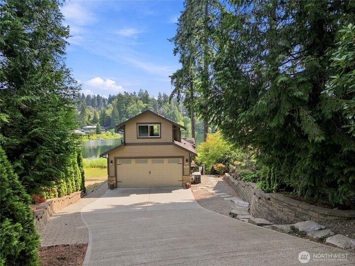 Property Photo:  7630  129th Avenue SE  WA 98056 