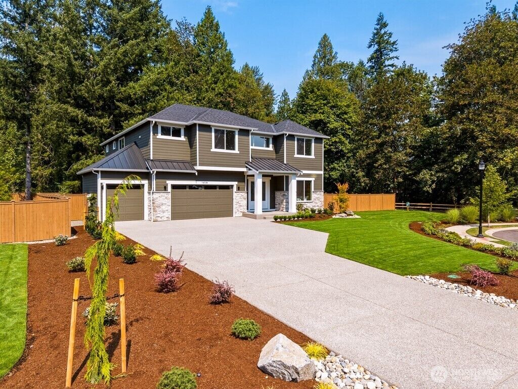 Property Photo:  16036 SE 141st Place 8  WA 98059 