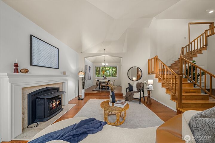 Property Photo: 25327 236th Court SE WA 98038